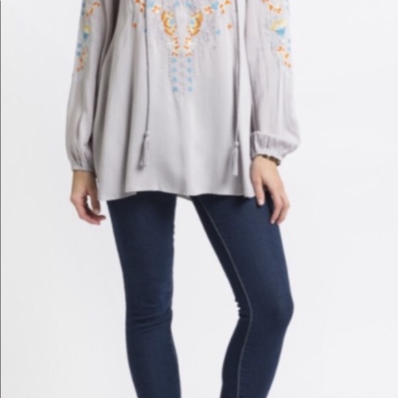 One left 🌺Very boho Embroidered  tunic blouse - Picture 7 of 8